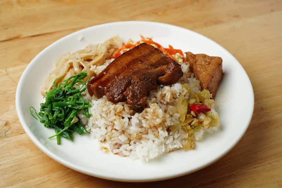 美食雲,基隆滷肉飯節,滷肉飯,基隆滷肉飯王者爭霸,金龍肉焿的滷肉飯與搭配