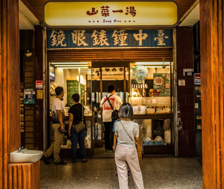 台中漢神洲際購物廣場B1美食街,台中美食,達人美食,美食情報,美食雲,台灣特色系列,陳小可的吃喝玩樂,餃子の王將